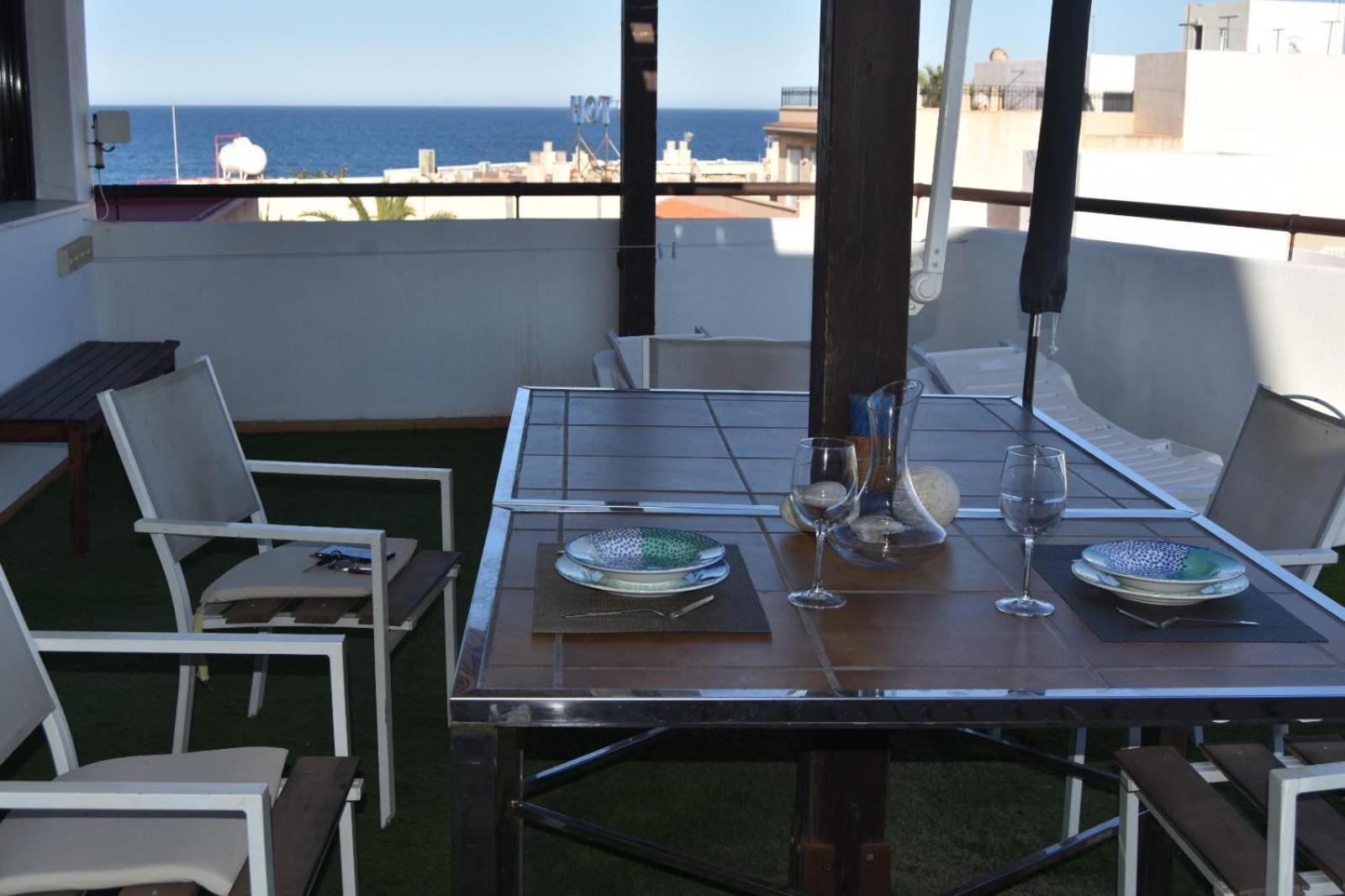 Ático con jacuzzi a 100 metros de la playa Apartamento Carboneras Exterior foto